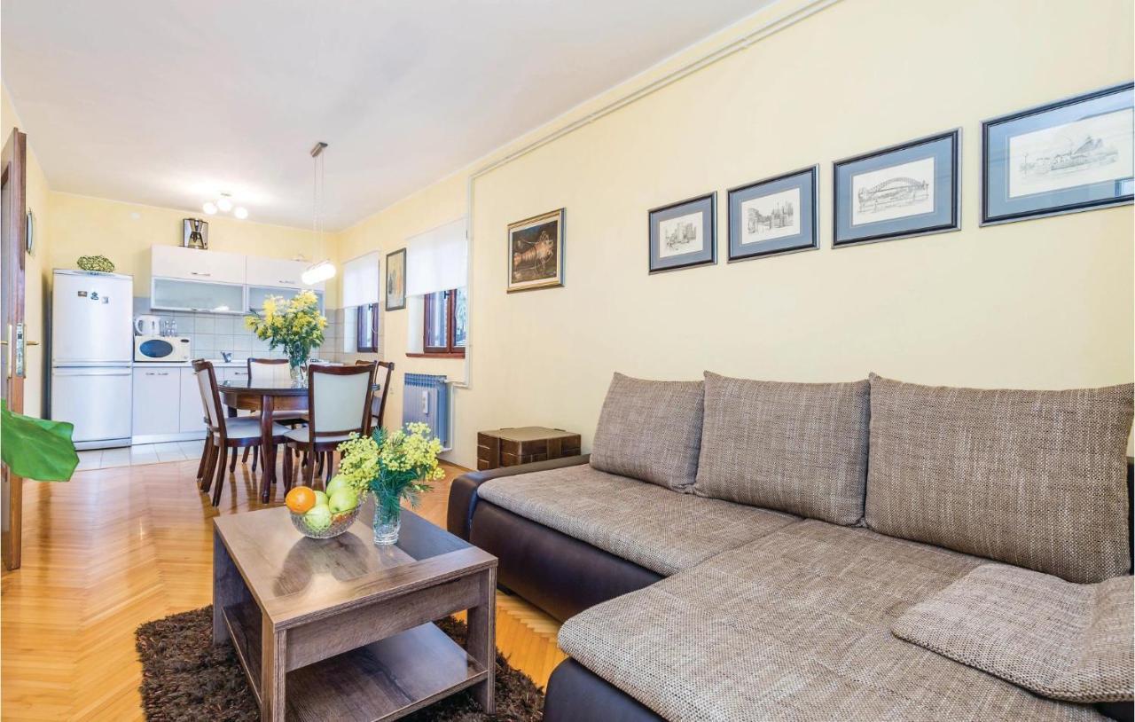 Lovely Apartment In Matulji With Kitchen Екстер'єр фото