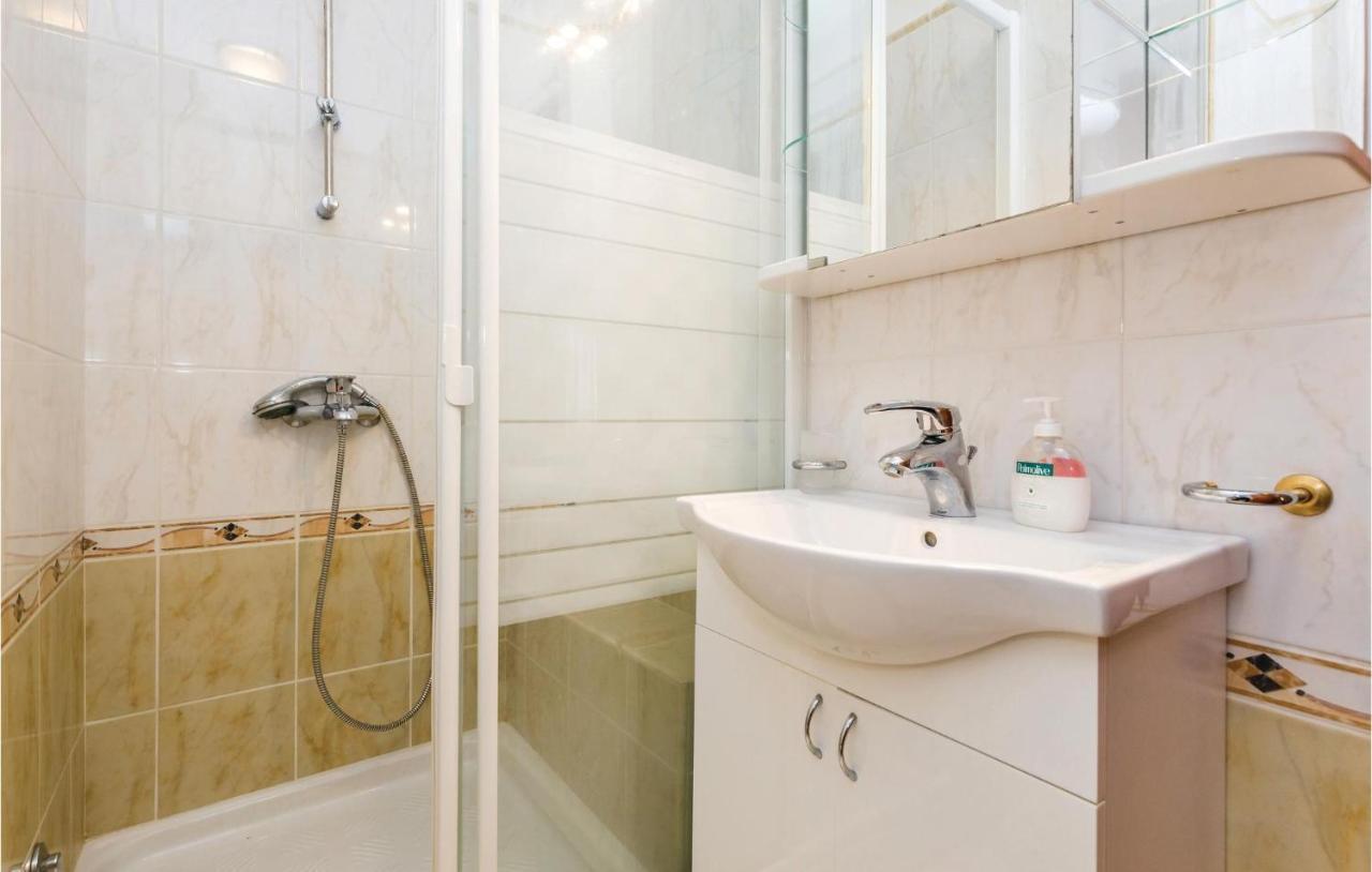 Lovely Apartment In Matulji With Kitchen Екстер'єр фото